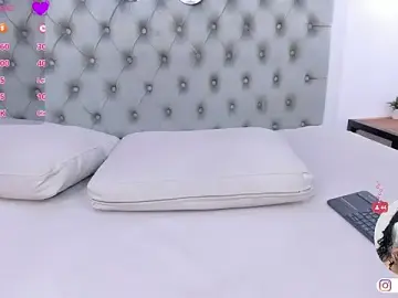 Aria_paul  live sex cam