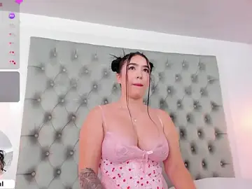 Aria_paul  live sex cam