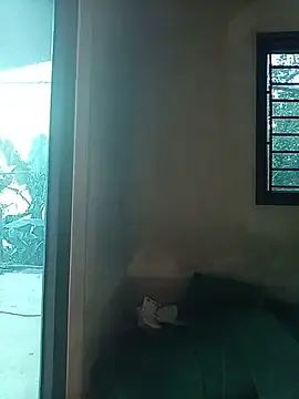 Gogo-min  live sex cam