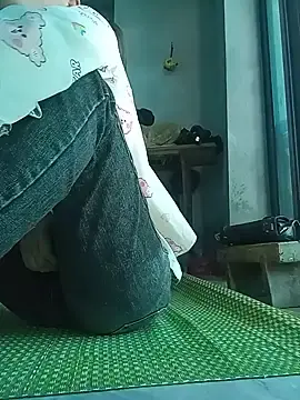Gogo-min  live sex cam