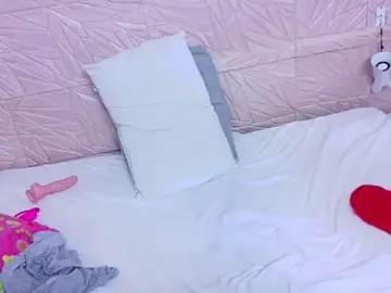 Kinky_redhead18  live sex cam