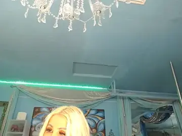 ADRIANNA_FOX  live sex cam
