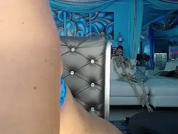 ADRIANNA_FOX  live sex cam