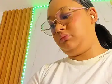 AriaBelle  live sex cam