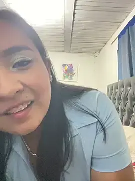EliCollins  live sex cam