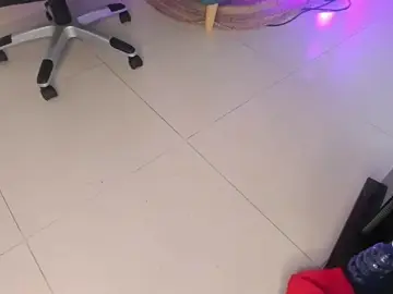 May_hadi  live sex cam