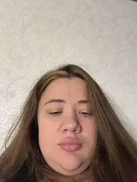 Bigass_kitty  live sex cam