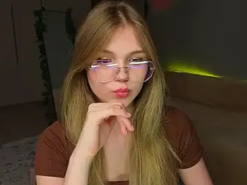 Linakorvin  live sex cam