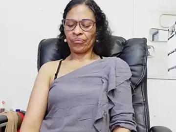 Aries_Mature  live sex cam