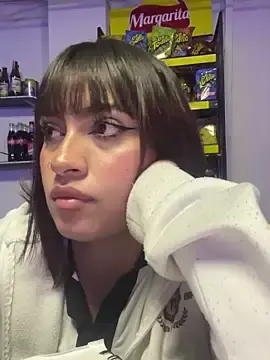 MissCutte_  live sex cam