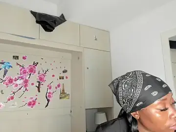TaylorBloom  live sex cam