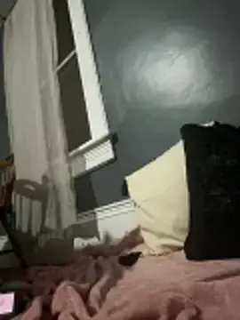Lexuslover687  live sex cam