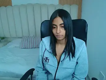 Shaneelle  live sex cam