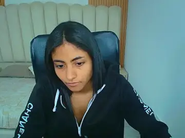 Shaneelle  live sex cam