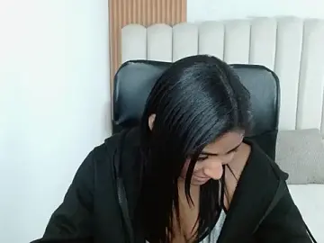 Shaneelle  live sex cam