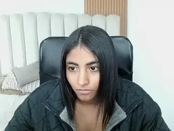 Shaneelle  live sex cam