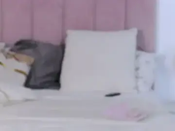 Kellyrossx  live sex cam