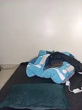 Naughty_booty  live sex cam
