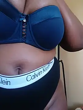 Suckmyboobs12_  live sex cam