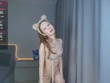 FoxyMira  live sex cam