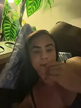 Putacavala  live sex cam