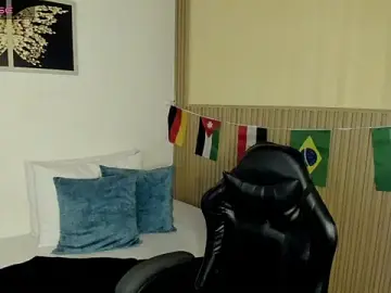 Summer_night_  live sex cam