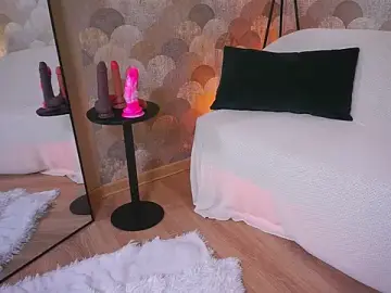 AnnLevine  live sex cam
