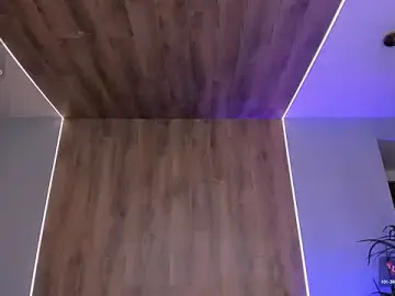GiaFerrara  live sex cam
