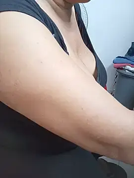 Shanttal0272  live sex cam