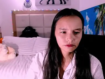 Valentina_hearts  live sex cam