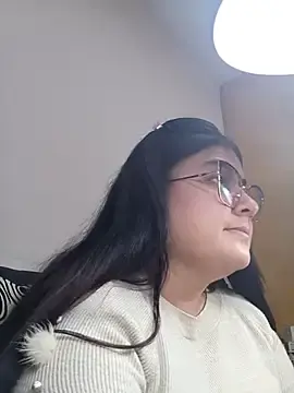 Bella_diamond01  live sex cam