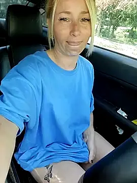 POPPY_XO  live sex cam