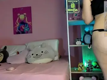 Dolly_saylor  live sex cam