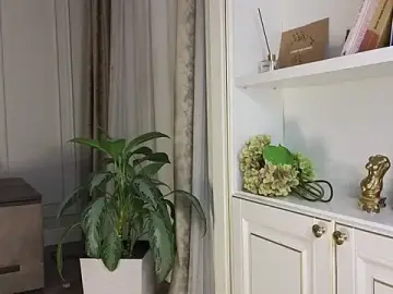 Sinsemilla12  live sex cam