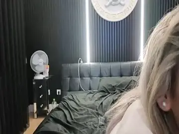 Sophiesophia  live sex cam