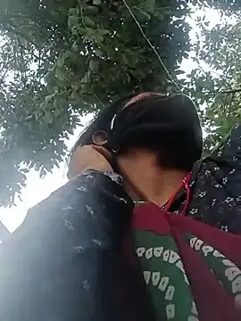 Cm_pooja  live sex cam