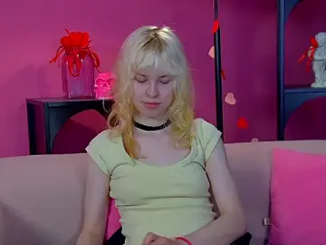 HannahHollis  live sex cam