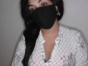 Reddy_Trisha  live sex cam