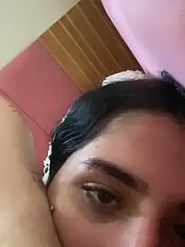 Moreninhasexyy  live sex cam