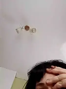 Sara222619  live sex cam