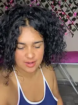Taylor_honeey  live sex cam