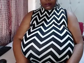 CHOCOLATEDARKBUSTYX  live sex cam