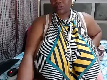 CHOCOLATEDARKBUSTYX  live sex cam