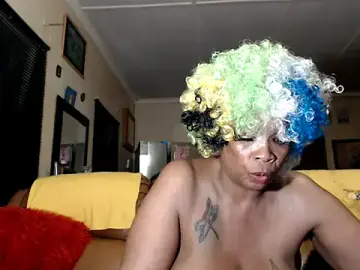 Gucci_Bx  live sex cam