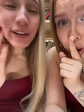 Pink_Kiss  live sex cam