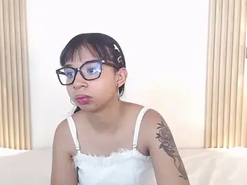 Suzanelee2  live sex cam
