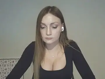 Tovaline  live sex cam