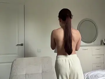 WildMiaa  live sex cam