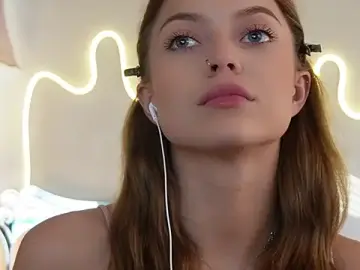 Kellypeachcake  live sex cam