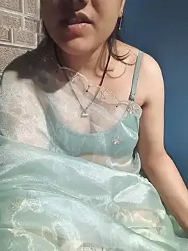 Pallvi123  live sex cam